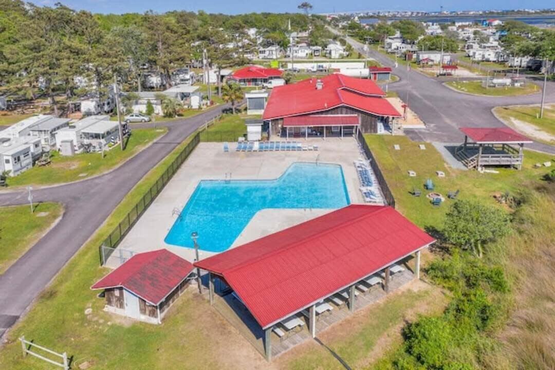Surf City 2Br Park Home With Waterfront View And Parking Exterior photo